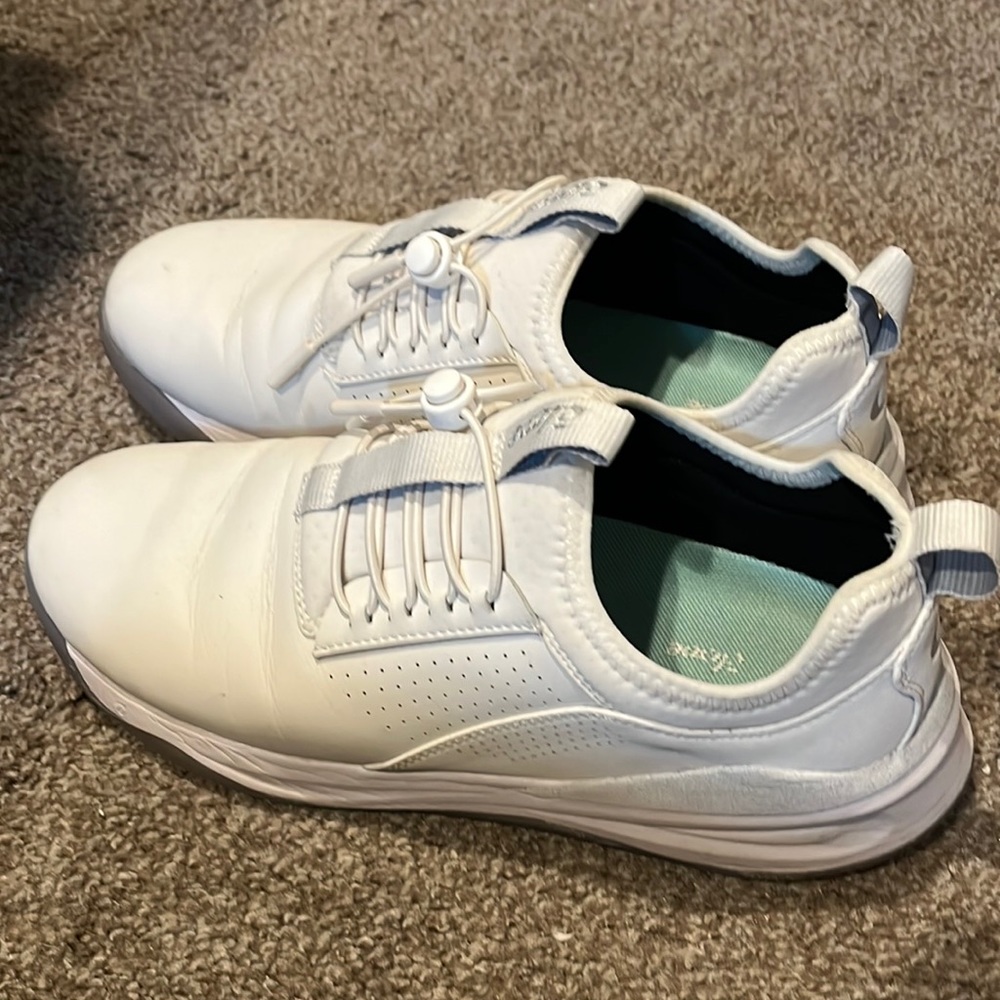 Clove shoes Size 9